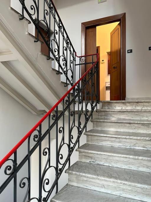 Casa Del Ferroviere B&B Sulmona Luaran gambar